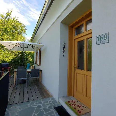 Zur Opernsängerin Hartberg