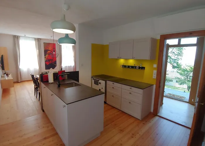 Zur Opernsaengerin بيت للعطل