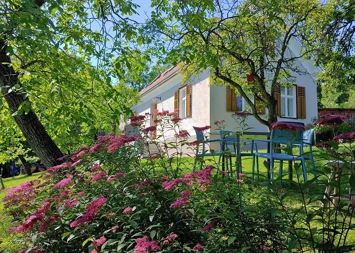 Zur Opernsaengerin * هارتبرج