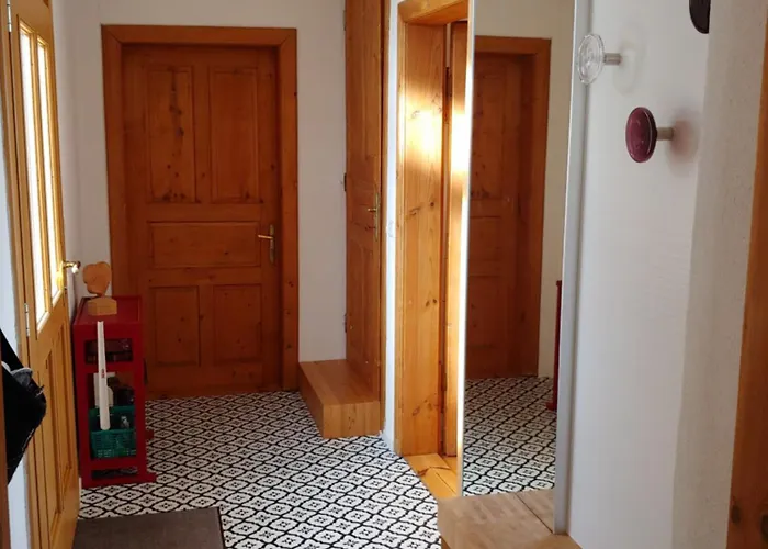 Zur Opernsaengerin * هارتبرج